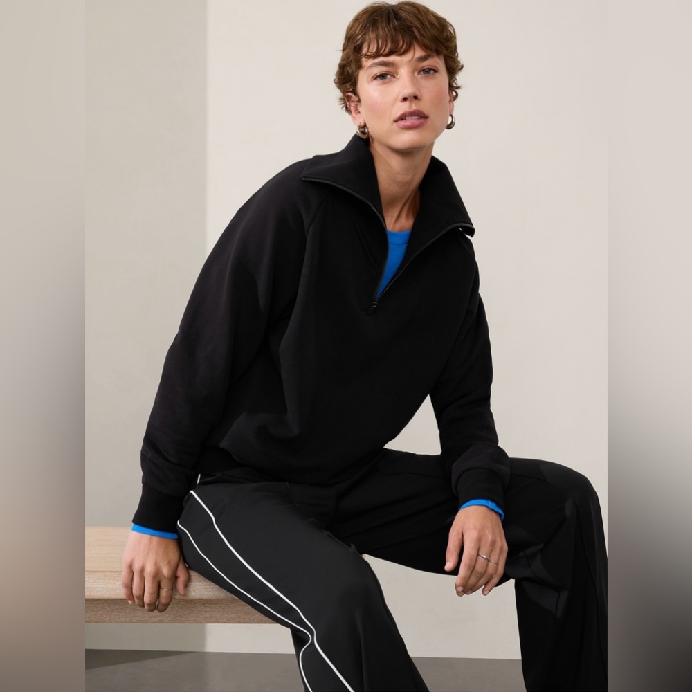 Athleta Easy Fleece 1/4 Zip Sweatshirt // Black